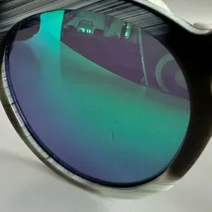 Illesteva | Accessories | Illesteva Leonard Sunglasses In  display picture 3